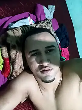 Snapshot of 12jjaa12 chatting on January 1, 2025, 3:57 pm 12jjaa12 online show from January 1, 2025, 3:57 pm