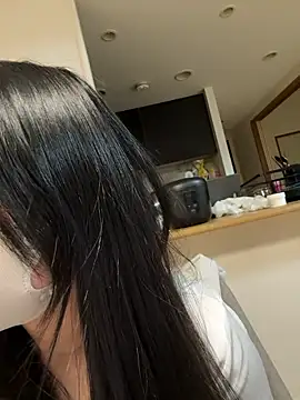 Snapshot of TAISHI_chan chatting on December 17, 2025, 4:24 pm TAISHI chan online show from December 17, 2025, 4:24 pm