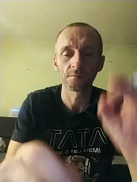 Snapshot of krecik1988 chatting on October 18, 2025, 7:25 pm krecik1988 online show from October 18, 2025, 7:25 pm