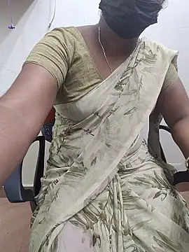 Snapshot of Tamil_roja69 chatting on April 17, 2026, 5:05 pm Tamil roja69 online show from April 17, 2026, 5:05 pm