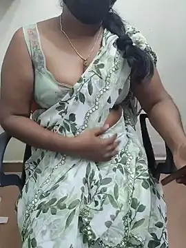 Snapshot of Tamil_roja69 chatting on May 28, 2026, 5:54 pm Tamil roja69 online show from May 28, 2026, 5:54 pm