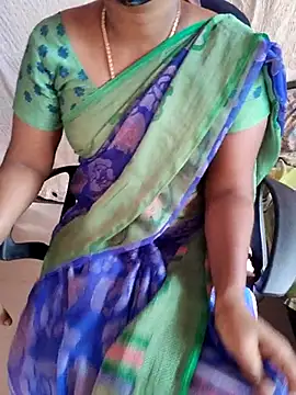 Snapshot of Tamil_roja69 chatting on July 3, 2026, 2:40 am Tamil roja69 online show from July 3, 2026, 2:40 am