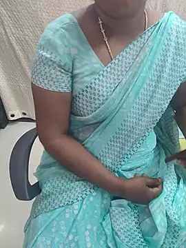 Snapshot of Tamil_roja69 chatting on July 16, 2026, 11:44 pm Tamil roja69 online show from July 16, 2026, 11:44 pm