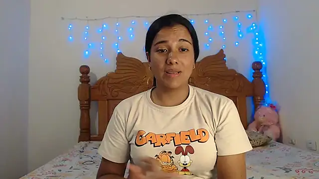 Coral0403 online show from February 7, 2025, 5:51 pm