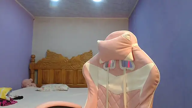 Coral0403 online show from September 14, 2025, 5:45 pm