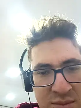 MrBelac online show from November 2, 2025, 6:32 pm