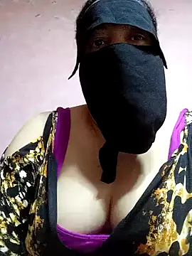 Snapshot of Botina-68 chatting on March 1, 2025, 11:37 pm Botina-68 online show from March 1, 2025, 11:37 pm