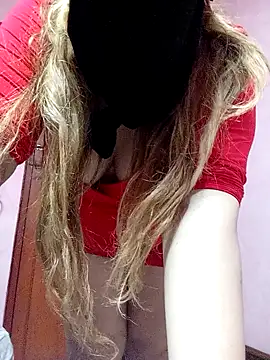 Snapshot of Botina-68 chatting on March 8, 2025, 1:17 am Botina-68 online show from March 8, 2025, 1:17 am