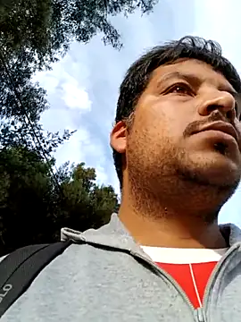 hotleon127 online show from February 3, 2026, 10:04 pm