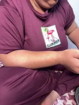 Snapshot of tanvihot2 chatting on February 7, 2025, 4:14 pm tanvihot2 online show from February 7, 2025, 4:14 pm