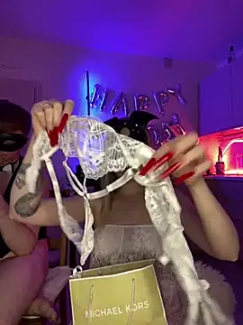 SOFYandMIKE online show from February 5, 2026, 6:34 pm