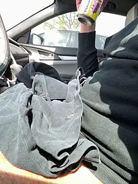 MrLatinKing online show from April 3, 2026, 6:28 pm