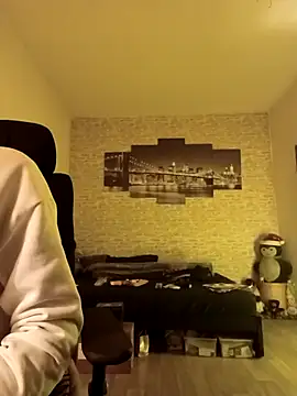 Snapshot of HalloMarcy chatting on February 4, 2025, 10:34 pm HalloMarcy online show from February 4, 2025, 10:34 pm