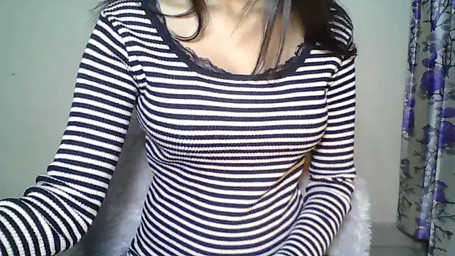 Snapshot of Naughty_Nayra chatting on December 4, 2025, 12:25 pm Naughty Nayra online show from December 4, 2025, 12:25 pm