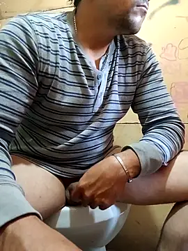 Snapshot of chinoxxx chatting on December 3, 2025, 10:52 pm chinoxxx online show from December 3, 2025, 10:52 pm