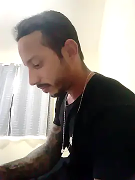 Snapshot of M1chup chatting on September 23, 2025, 2:09 pm M1chup online show from September 23, 2025, 2:09 pm