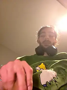 Snapshot of Levi_Latino chatting on March 4, 2026, 1:44 am Levi Latino online show from March 4, 2026, 1:44 am