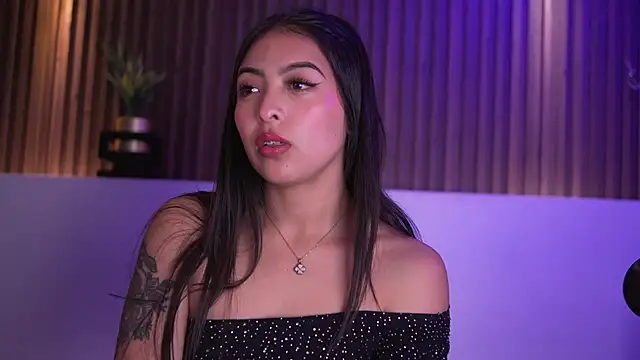 Snapshot of Camila_dupont chatting on November 12, 2025, 4:13 am Camila dupont online show from November 12, 2025, 4:13 am