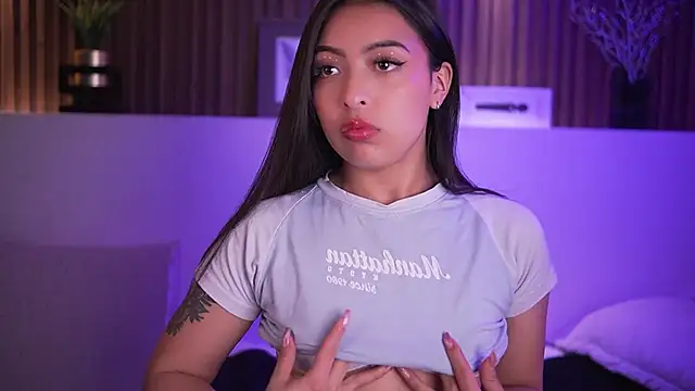 Snapshot of Camila_dupont chatting on November 14, 2025, 3:38 am Camila dupont online show from November 14, 2025, 3:38 am