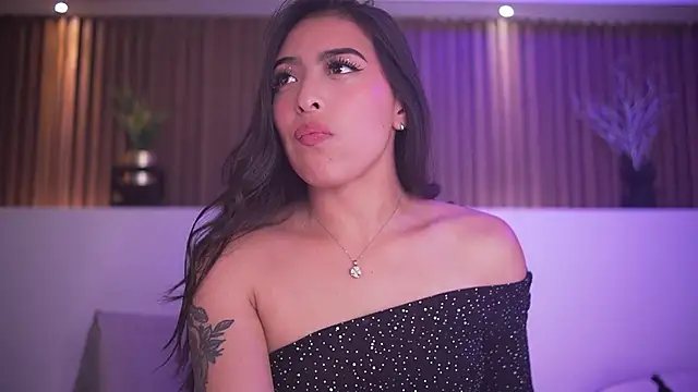 Snapshot of Camila_dupont chatting on November 26, 2025, 7:48 pm Camila dupont online show from November 26, 2025, 7:48 pm