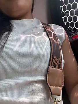 lunagonzales lima 2007 online show from February 15, 2025, 10:21 pm