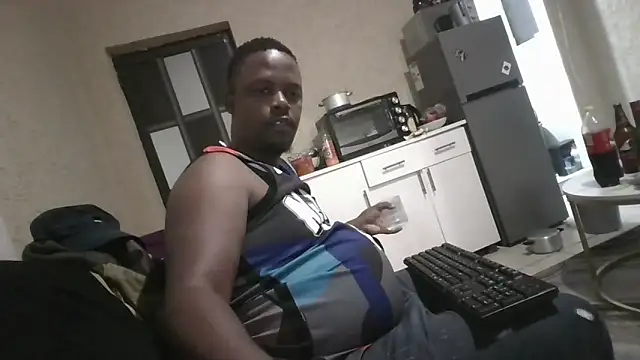 ThamiXX online show from May 13, 2026, 6:49 pm