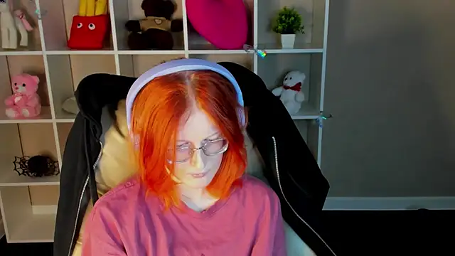 ElizabethHarpper online show from February 11, 2026, 9:25 am