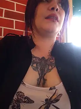 Miss Amelie online show from March 5, 2025, 10:43 pm