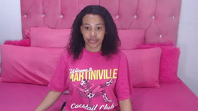 Snapshot of naughtiest_baddy chatting on November 23, 2025, 6:52 pm naughtiest baddy online show from November 23, 2025, 6:52 pm