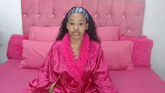 Snapshot of naughtiest_baddy chatting on November 24, 2025, 7:02 pm naughtiest baddy online show from November 24, 2025, 7:02 pm