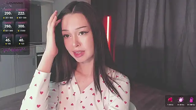 kittenrisha online show from November 16, 2025, 6:41 am