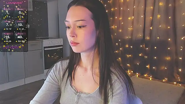 Snapshot of kittenrisha chatting on December 20, 2025, 5:14 am kittenrisha online show from December 20, 2025, 5:14 am