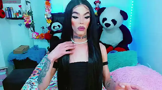 Snapshot of Alextwink chatting on January 12, 2025, 12:49 am Alextwink online show from January 12, 2025, 12:49 am