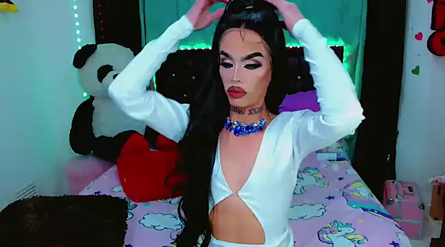 Snapshot of Alextwink chatting on February 14, 2025, 1:02 am Alextwink online show from February 14, 2025, 1:02 am