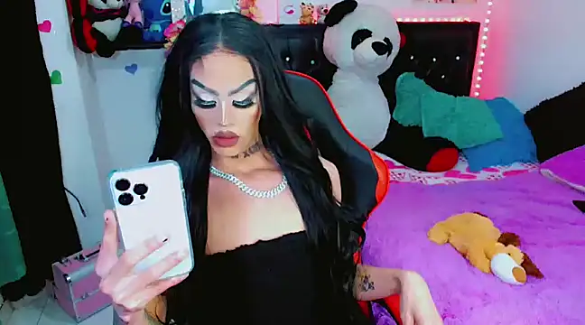 Snapshot of Alextwink chatting on March 21, 2025, 9:45 pm Alextwink online show from March 21, 2025, 9:45 pm