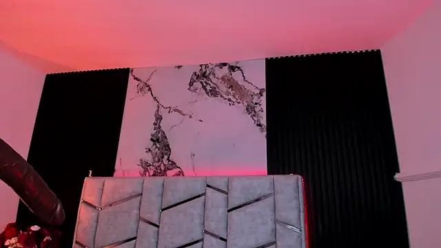 Snapshot of daniiphoeniixx chatting on November 4, 2025, 7:35 pm daniiphoeniixx online show from November 4, 2025, 7:35 pm