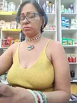 Snapshot of pamela1973 chatting on October 22, 2025, 1:22 pm pamela1973 online show from October 22, 2025, 1:22 pm