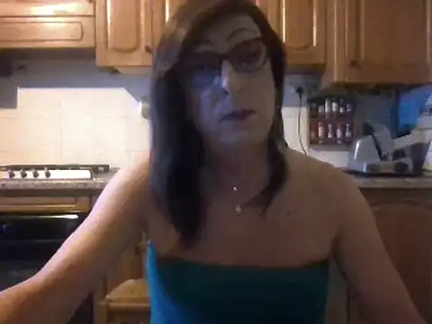 Tiabet online show from April 3, 2026, 8:07 pm