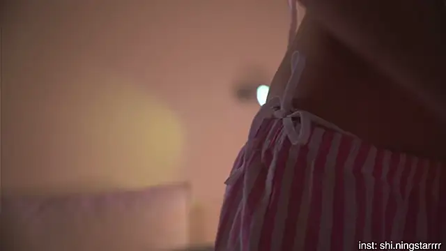 alittlestarrr online show from March 19, 2025, 9:37 pm