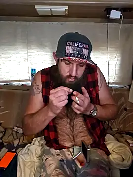 StruggleSnuggles online show from November 21, 2025, 11:03 pm