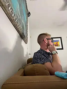 Snapshot of bjay1210 chatting on January 2, 2025, 2:54 am bjay1210 online show from January 2, 2025, 2:54 am