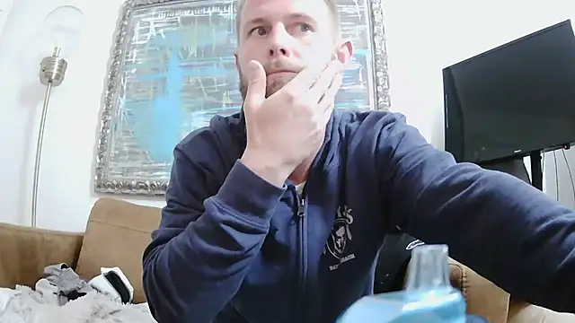 Snapshot of bjay1210 chatting on January 11, 2025, 7:59 pm bjay1210 online show from January 11, 2025, 7:59 pm