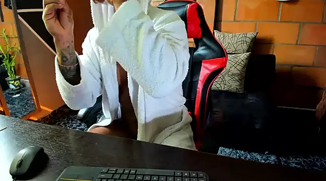 Adam Valenciia online show from March 15, 2025, 5:59 pm