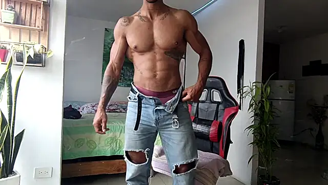 Snapshot of Adam_Valenciia chatting on April 23, 2026, 4:53 pm Adam Valenciia online show from April 23, 2026, 4:53 pm