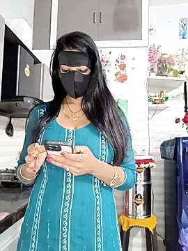 Best-Couple online show from March 28, 2026, 2:55 am