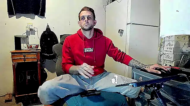 Snapshot of JamesMichael88 chatting on March 21, 2025, 2:51 pm JamesMichael88 online show from March 21, 2025, 2:51 pm