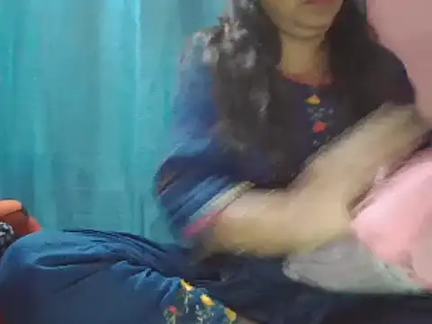 Hot-shanvi online show from March 19, 2025, 11:50 am