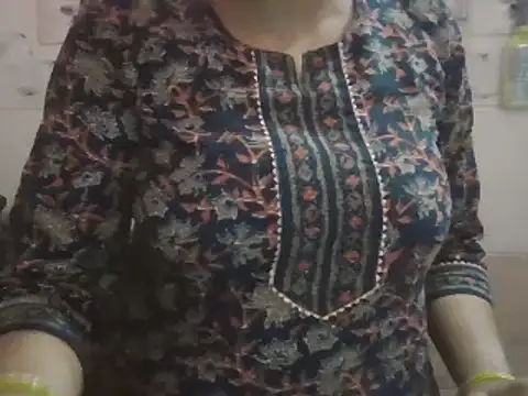 Hot-shanvi online show from March 23, 2025, 3:32 am