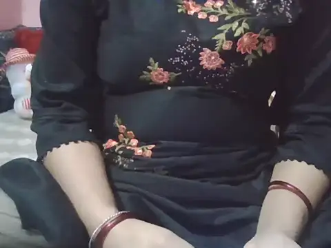 Hot-shanvi online show from September 9, 2025, 1:32 pm