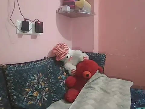 Hot-shanvi online show from October 8, 2025, 12:30 am